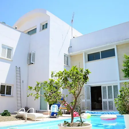 The Bungalow * Nicosia